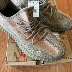 Yeezy 350 sneakers